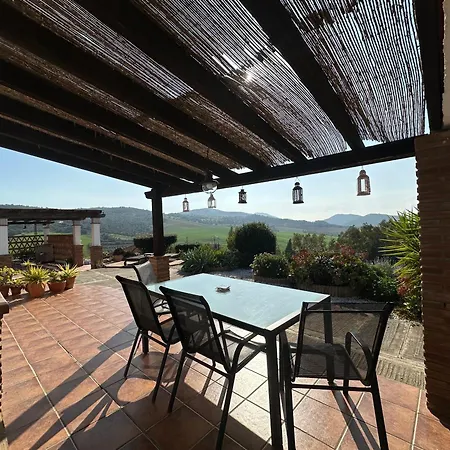 Azafran Villa *
